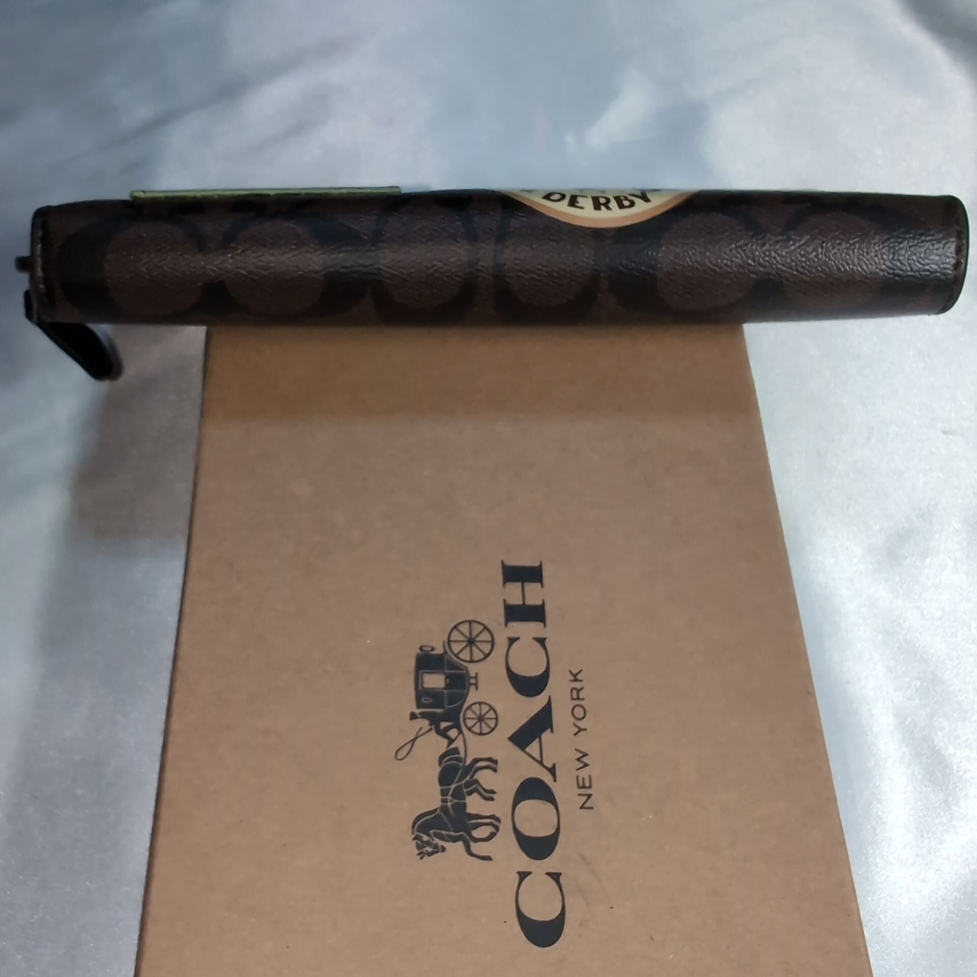 COACHコーチ×ディズニーコラボ ミニーマウスパッチワーク ラウンド
