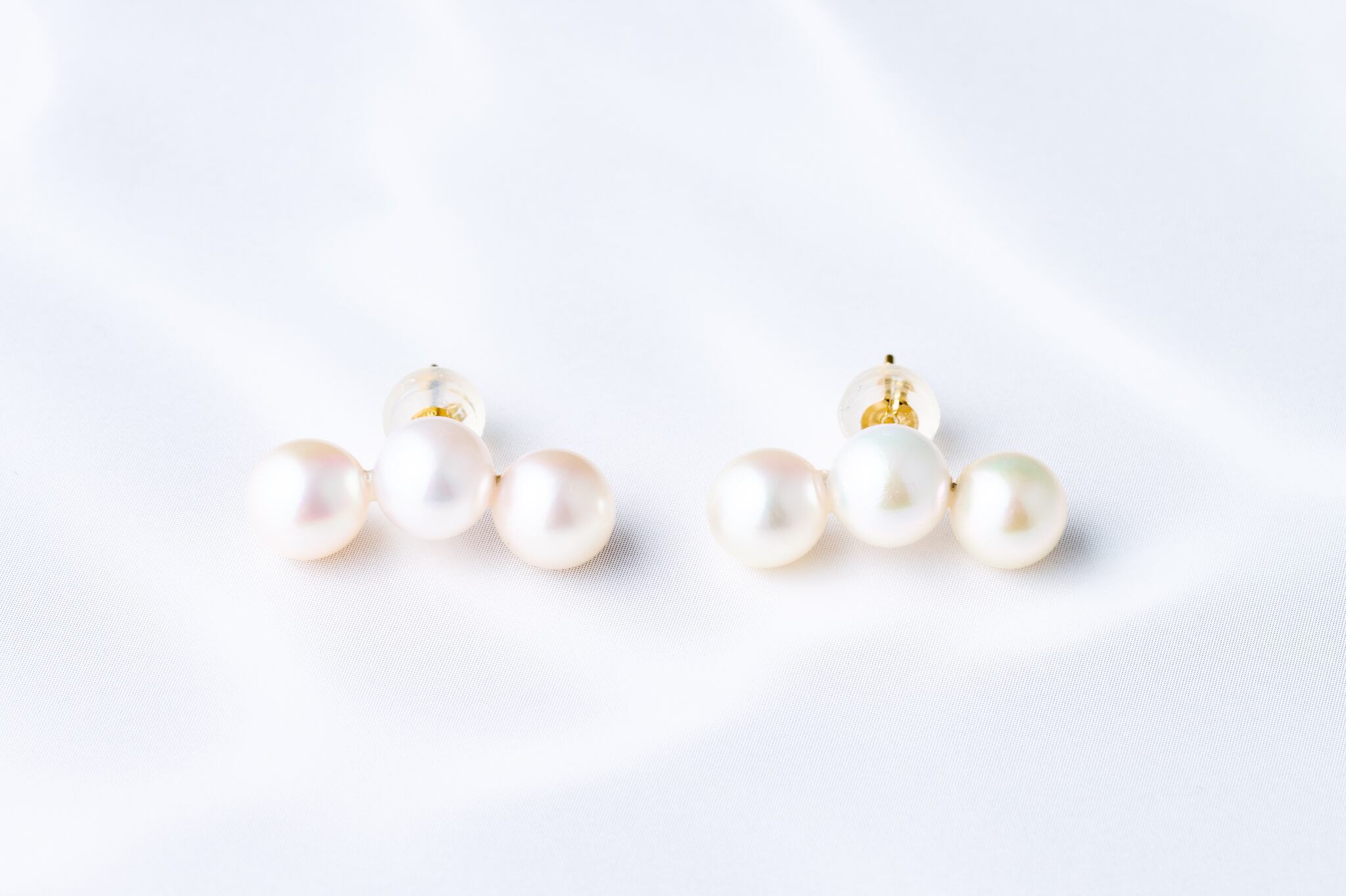 3連アコヤパール カーブピアス（2種） | 中村江里子セレクション 