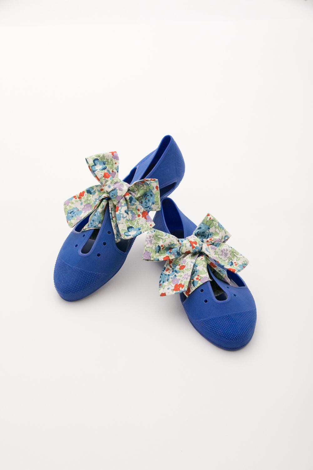 LIBERTY☆ファーガス ネイビー リボン LIBERTY☆ファーガス ネイビー リボン