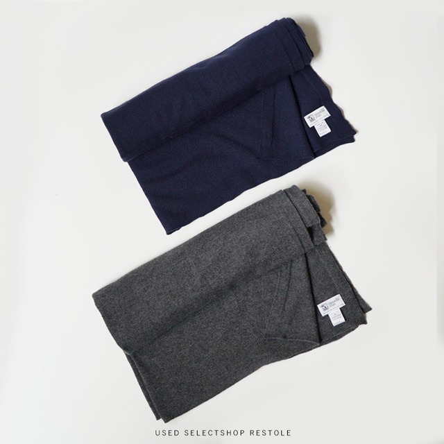 Johnstons 大判ニットストース【Navy】