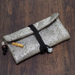 京都　特別仕様　道中財布　ロールバッグ　コットン紬風グリーン色地製　「錫箔」　真綿箔加工