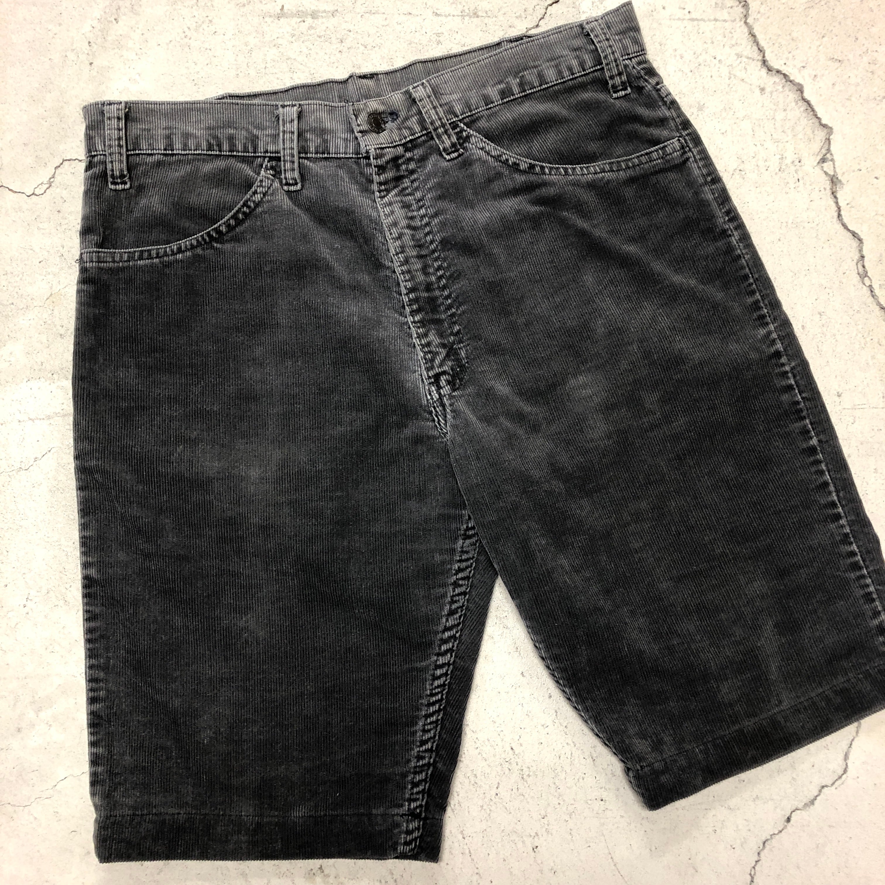 LEVI'S 519 BLACK CORDS SHORTS W33.5 | safarionline