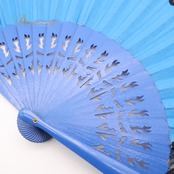 フラメンコ 小物 Abanico Español 34.5cm アバニコ ブルー系 ブラック系 扇子 せんす 水色 黒 レース 柄 模様 小道具 ダンス小物 練習 レッスン 舞台 発表会 イベント ダンス ステージ フラメンコ小物 明るい 鮮やか 目立つ 華やか 爽やか おしゃれ