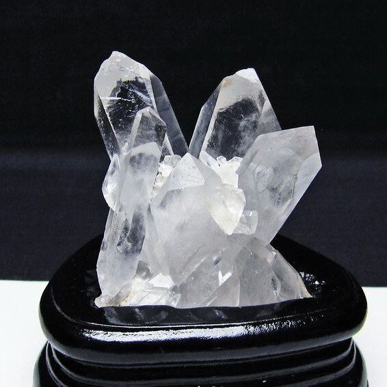 水晶 クラスター マダガスカル産 台座付属 水晶 原石 一点物 172-4321