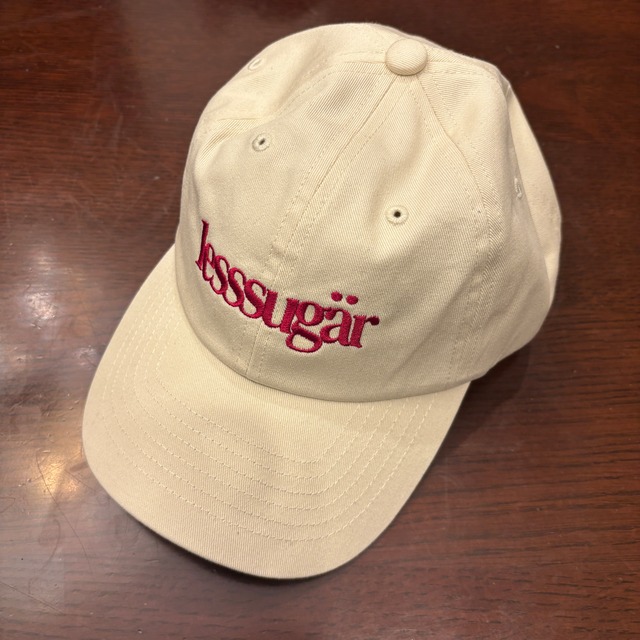 Lesssugär / 刺繍CAP