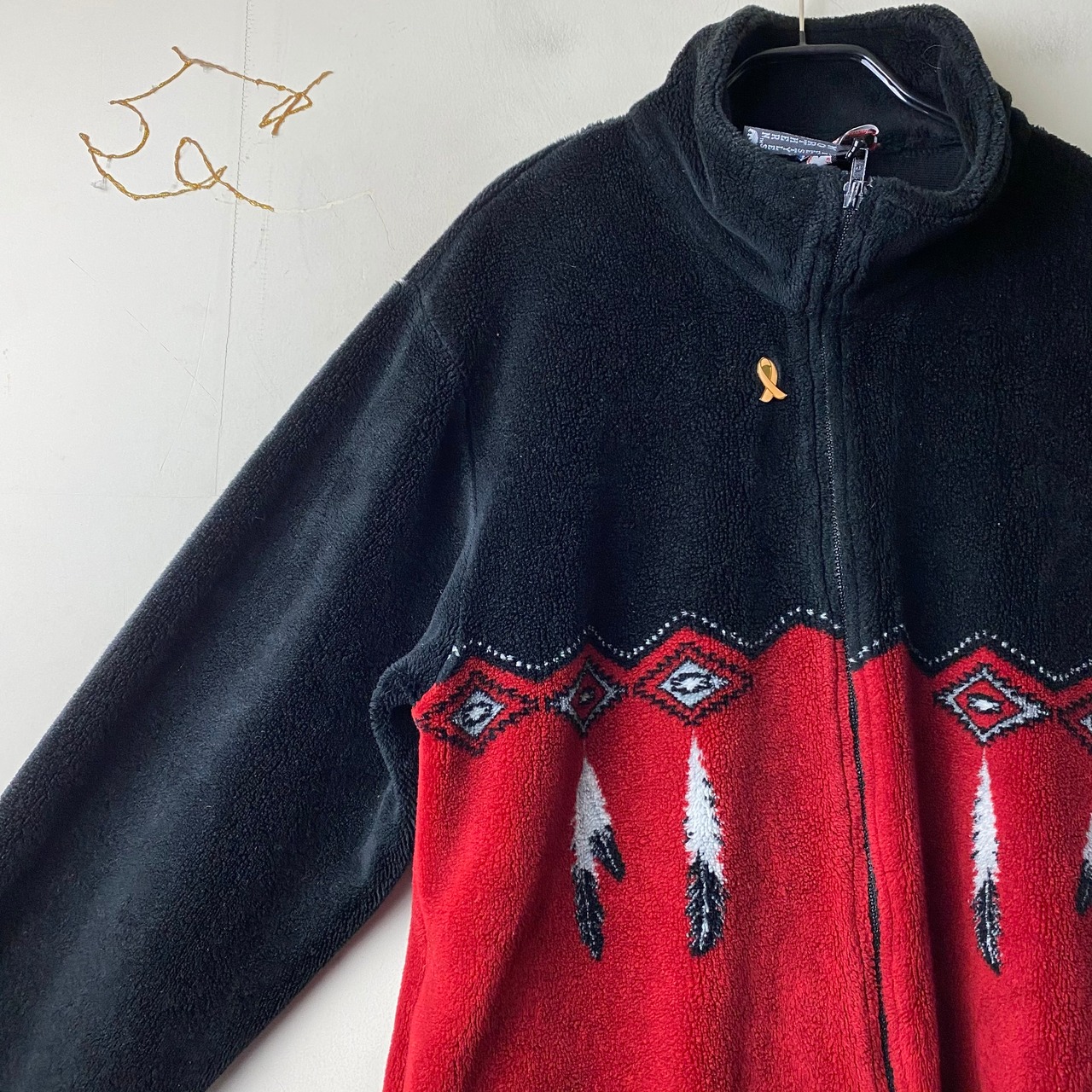 old black×red native pattern fleece jacket “wolf”