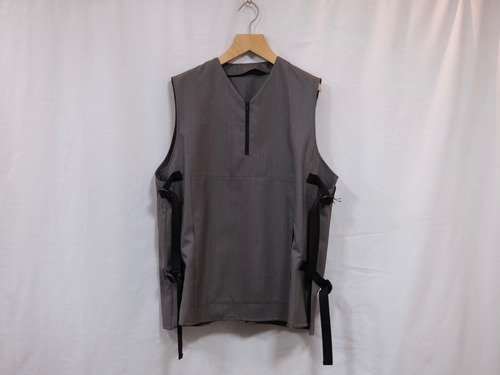 semoh”side adjuster vest grey”