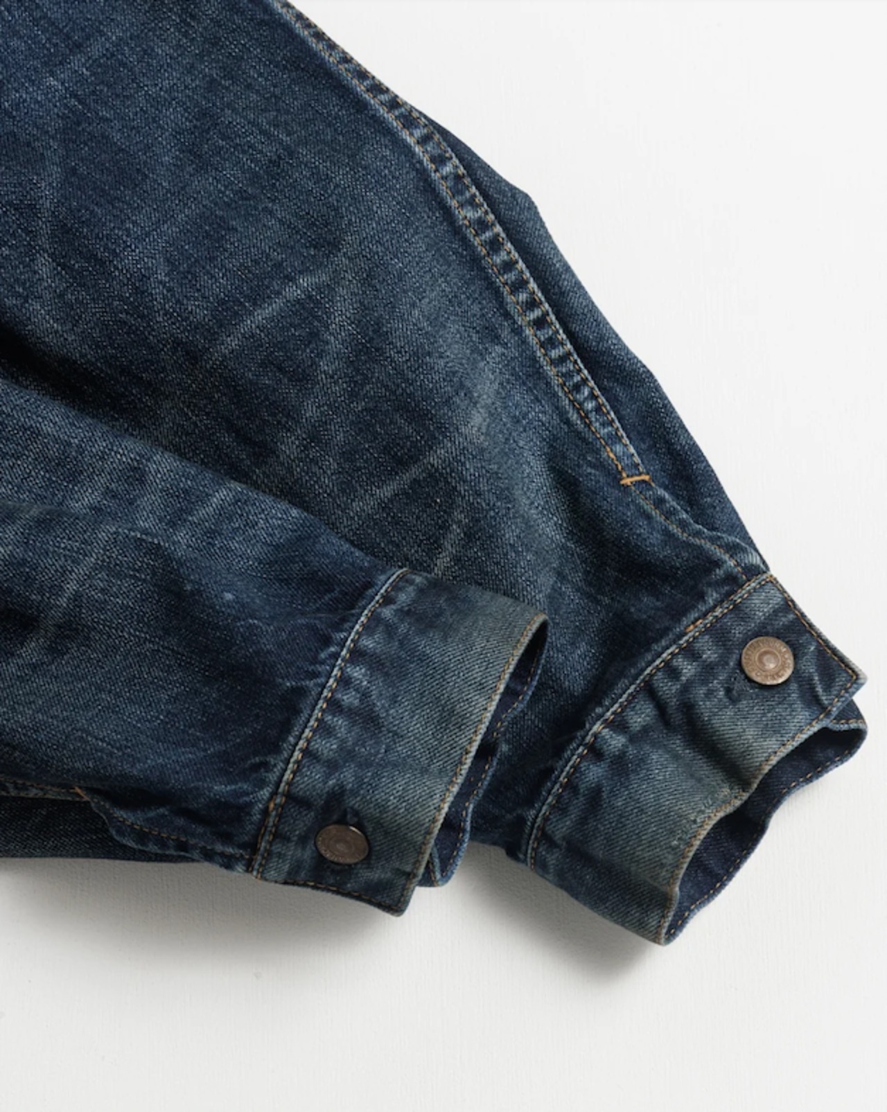 【 ANACHRONORM 】DAMAGED DENIM JACKET