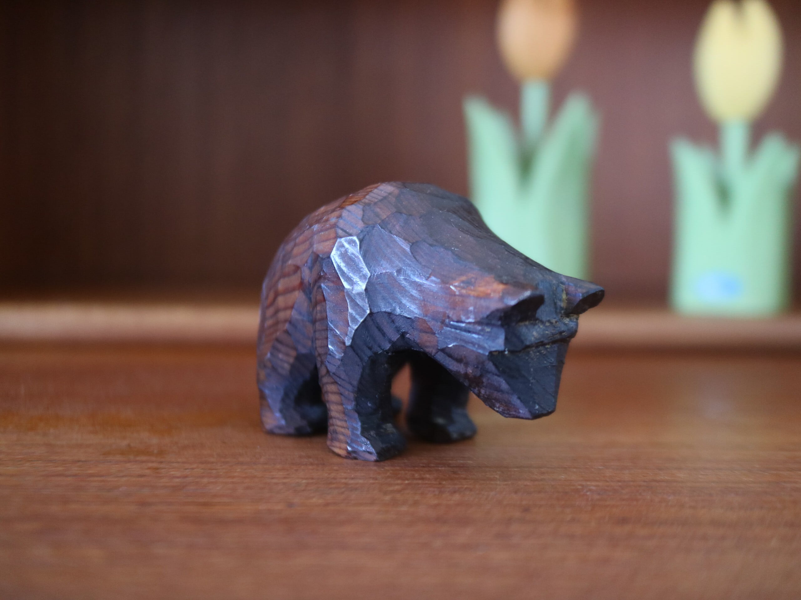 スウェーデンで見つけた木彫りのクマオブジェ No.6086 | Taloni 〜北欧