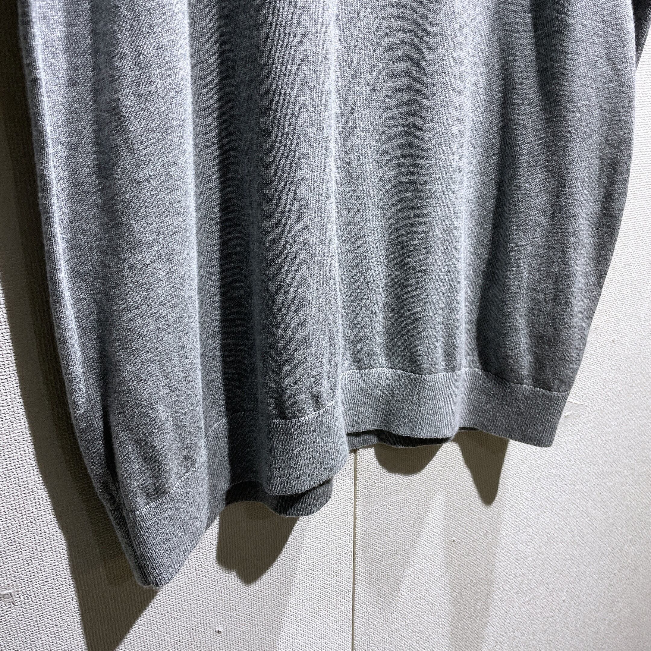 ” BANANA REPUBLIC ” Beautiful silhouette supima cotton ringer Tee