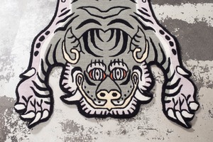 Tibetan Tiger Rug 《Mサイズ•ウール・オリジナル2・アラジングリーン107》チベタンタイガーラグ