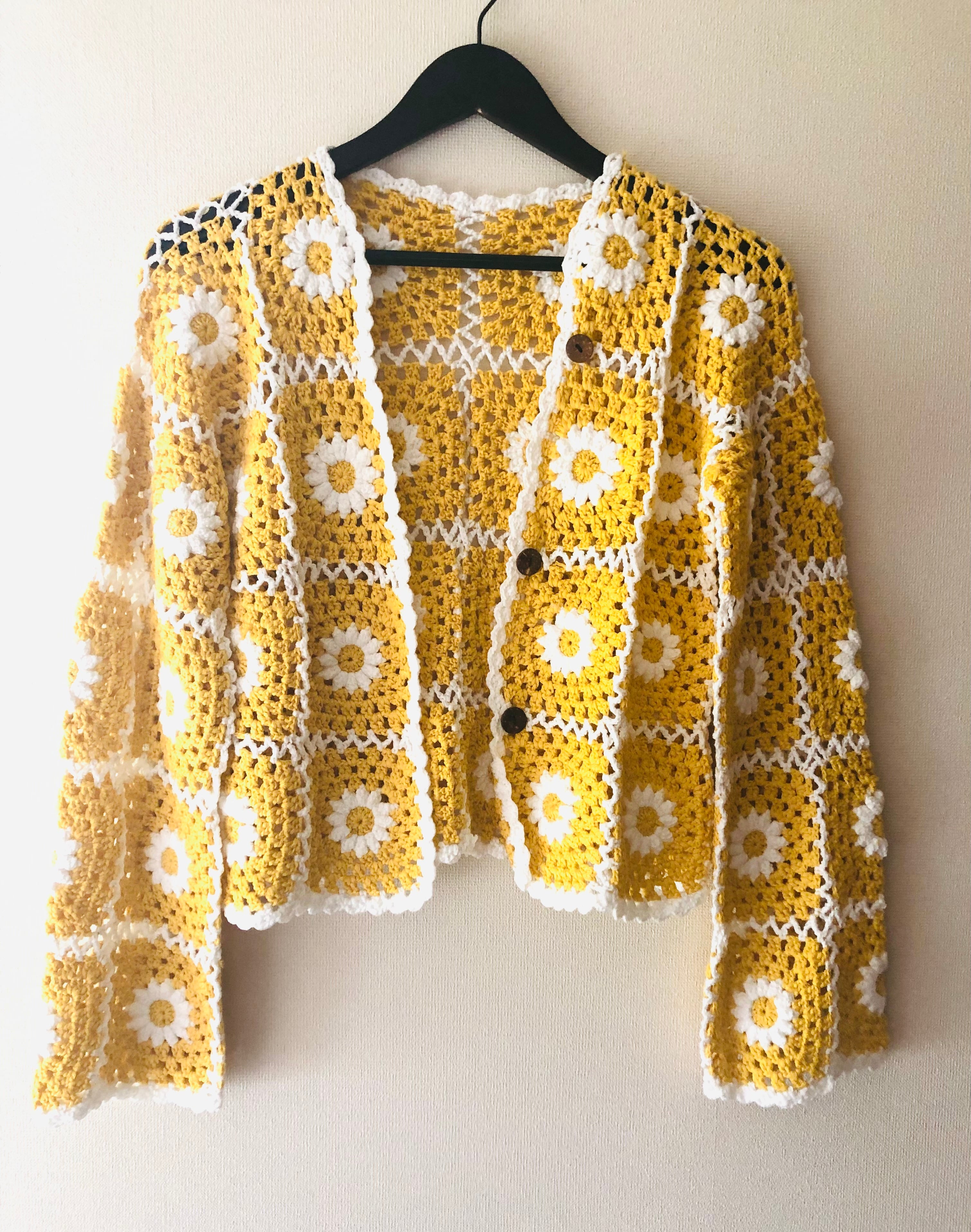 ミモザ色のグラニースクエアカーディガン | Pay ID