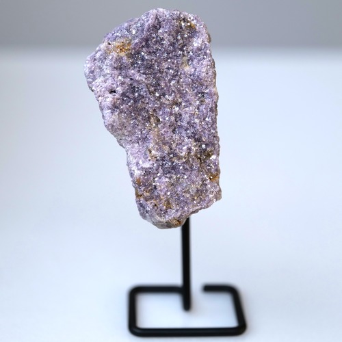 【人生の岐路に立った時、古い思考を手放させて変革させる】レピドライト原石　アイアン台座つき　No.47