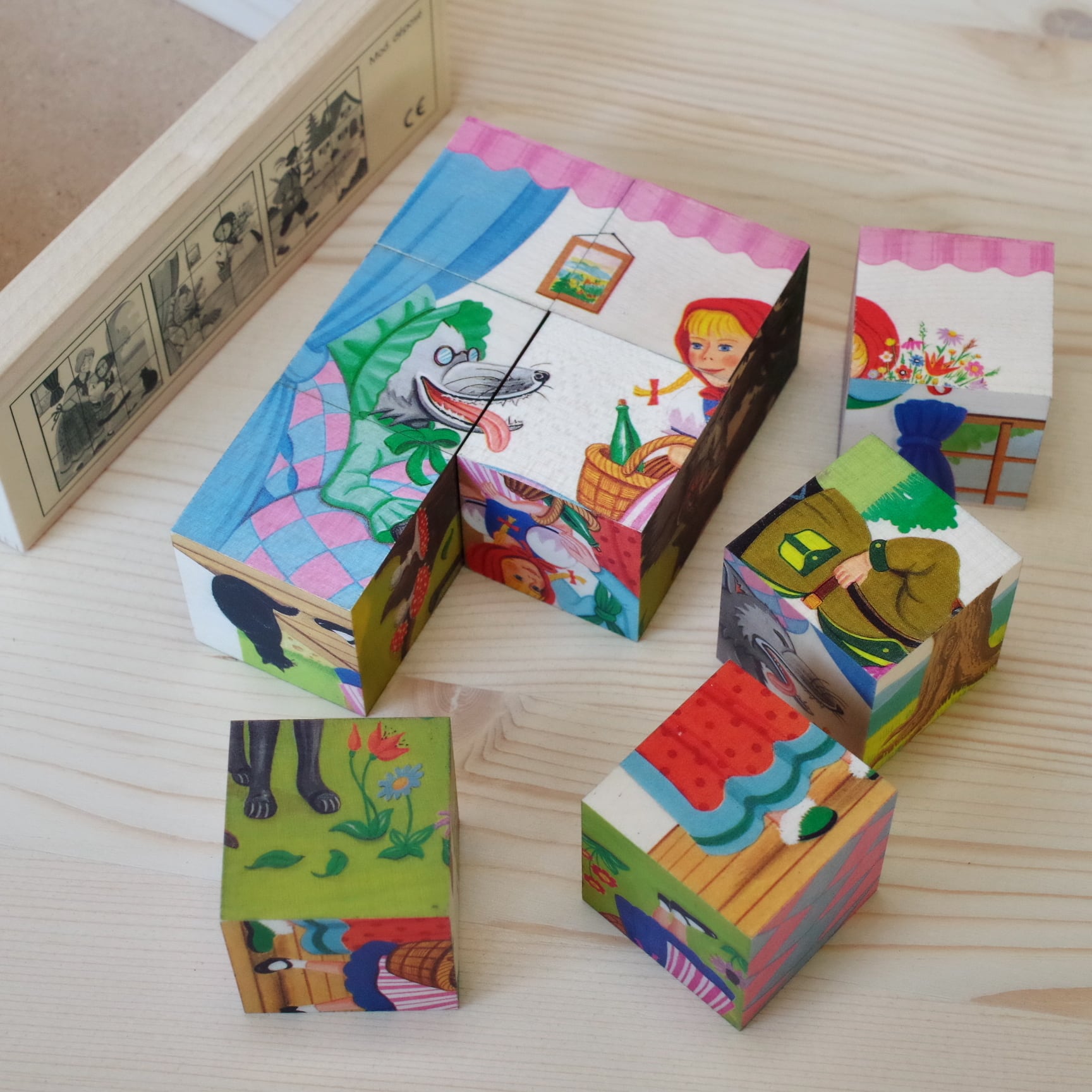 アトリエフィッシャー 六面体パズル 9ピース 赤ずきん | 木のおもちゃ