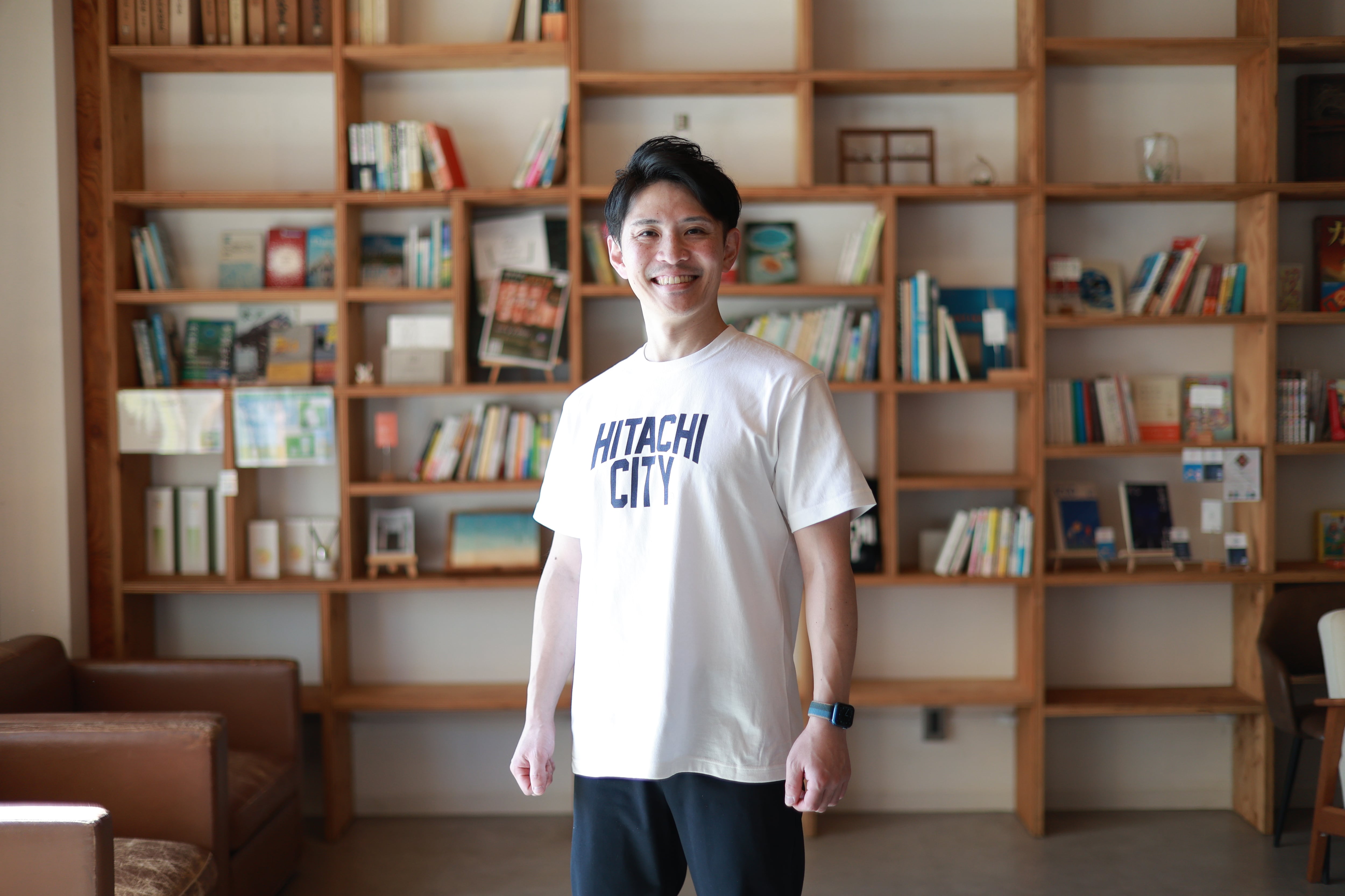 HITACHI CITY Tシャツ