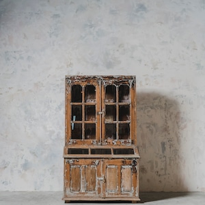 ショーケース/ディスプレイショーケース/ガラスケース/食器棚/カップボード/店舗什器/撮影背景/スタジオ