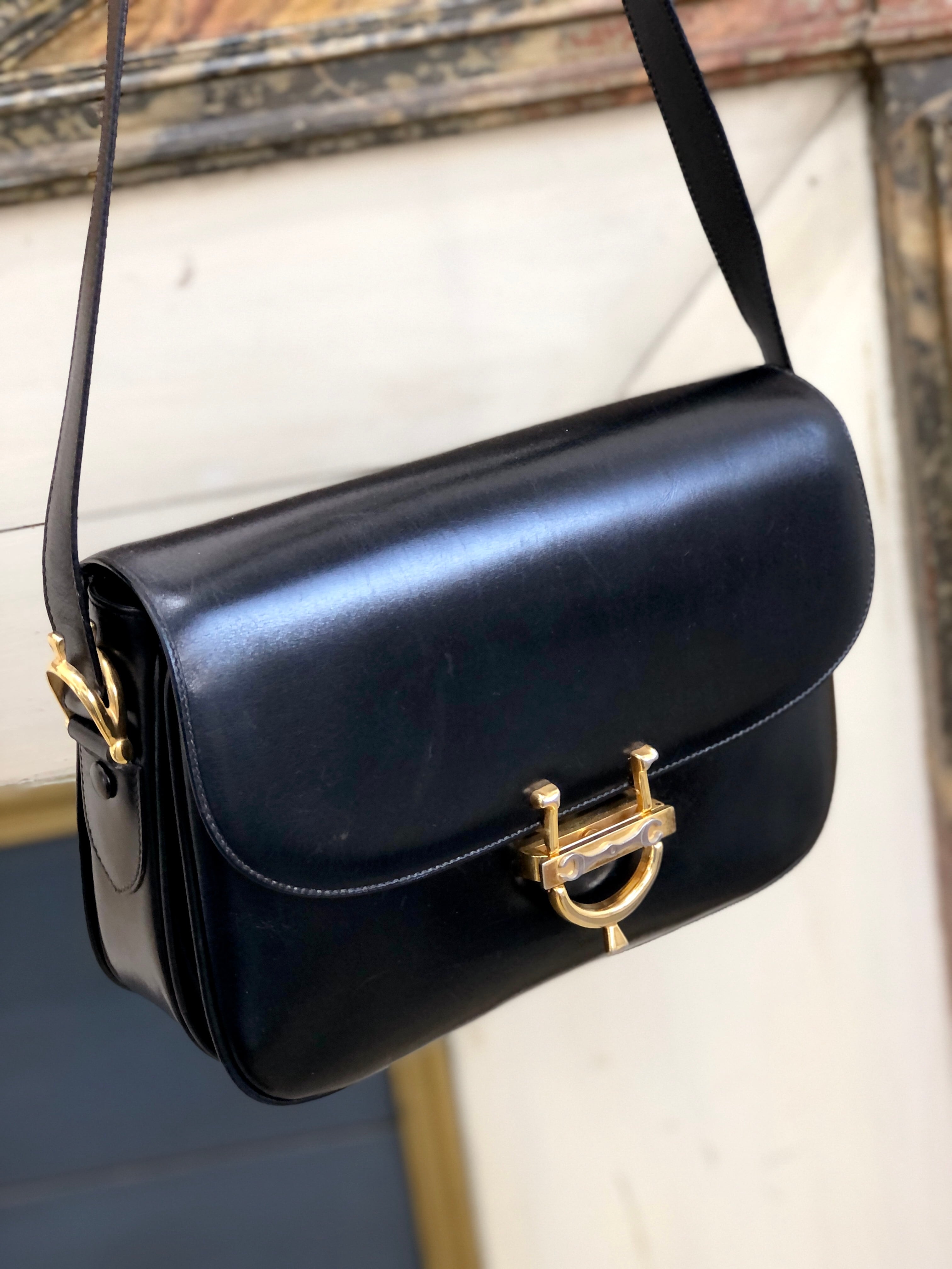 CELINE セリーヌ ホースシュー レザー クロスボディ ショルダーバッグ