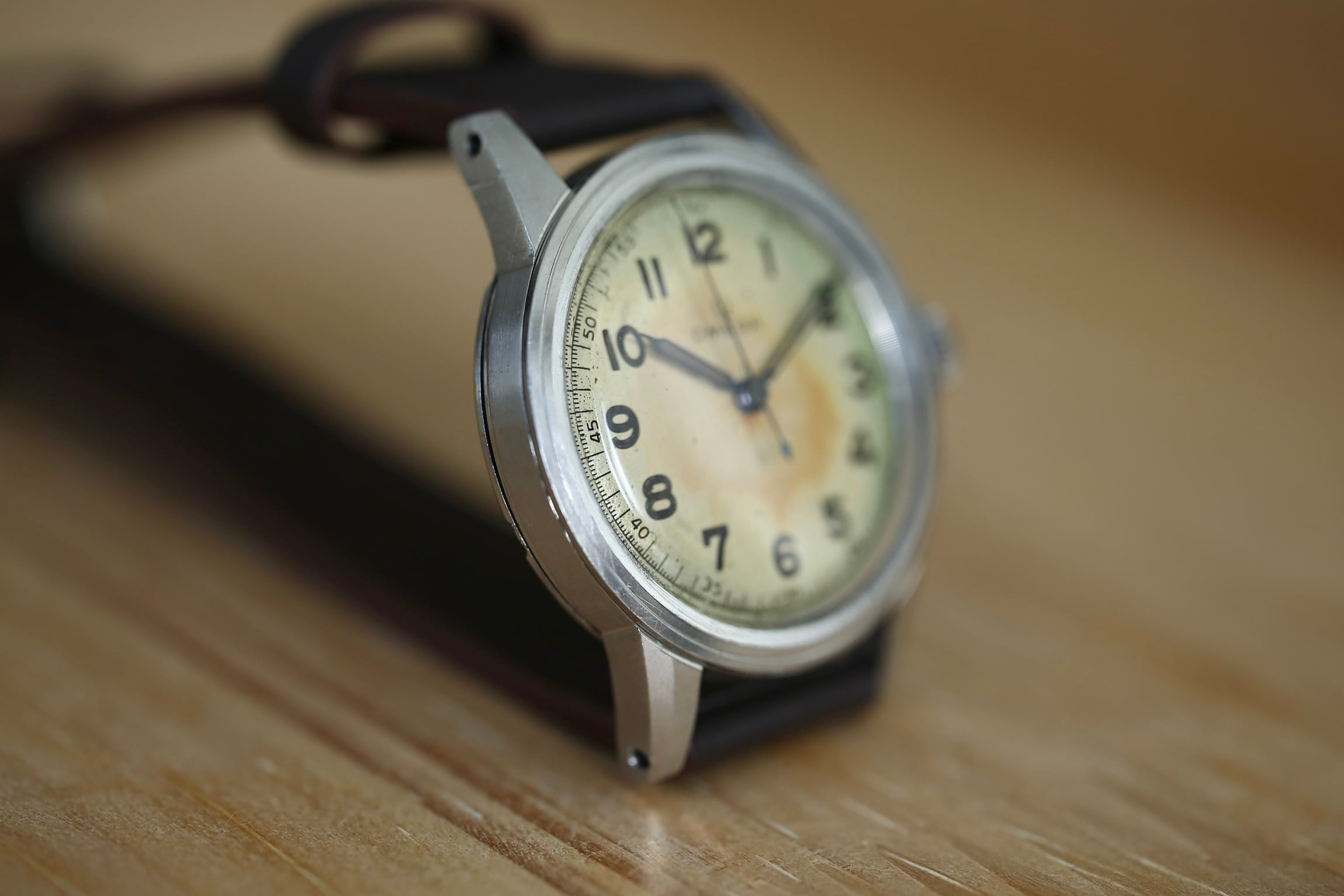 OMEGA】 1945年製 オメガ ミリタリースタイル グラデーションダイヤル