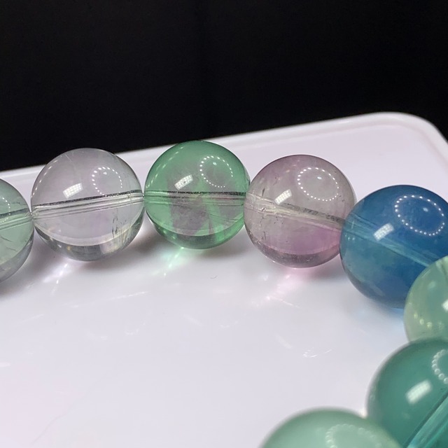 N.大玉✩色とりどりフローライトブレスレット