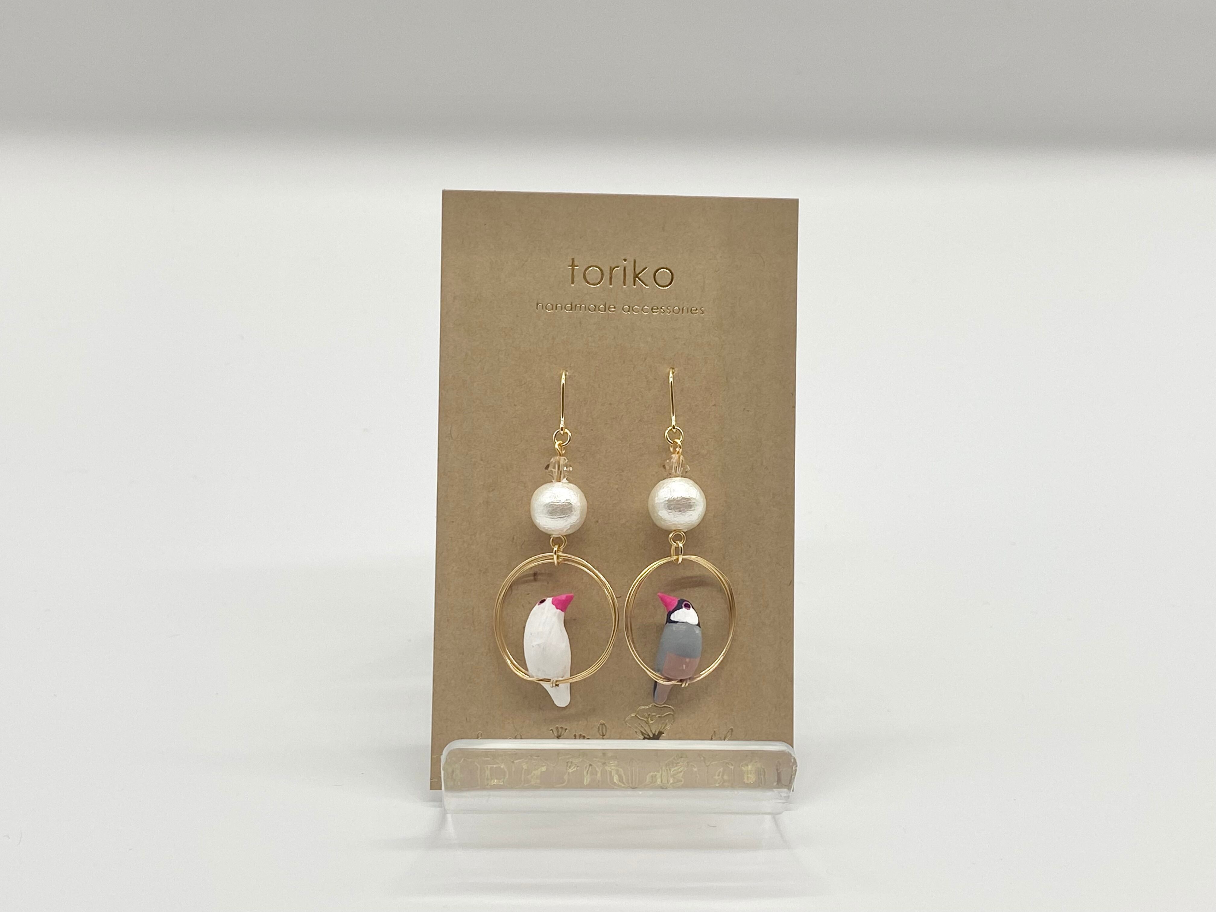 文鳥(ノーマル×白)パール付ピアス・イヤリング