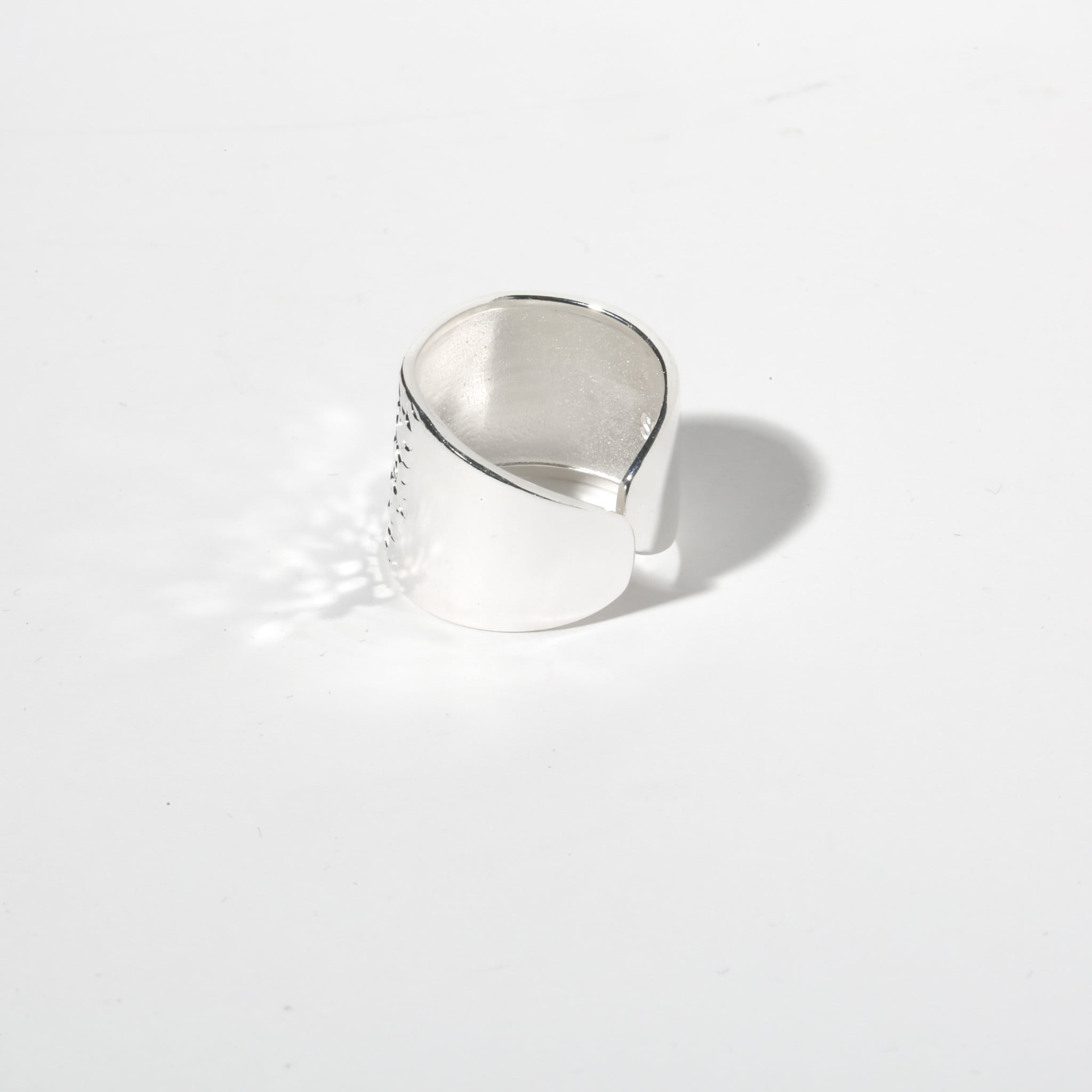s925 Scale Texture Wide Ring | Lncs