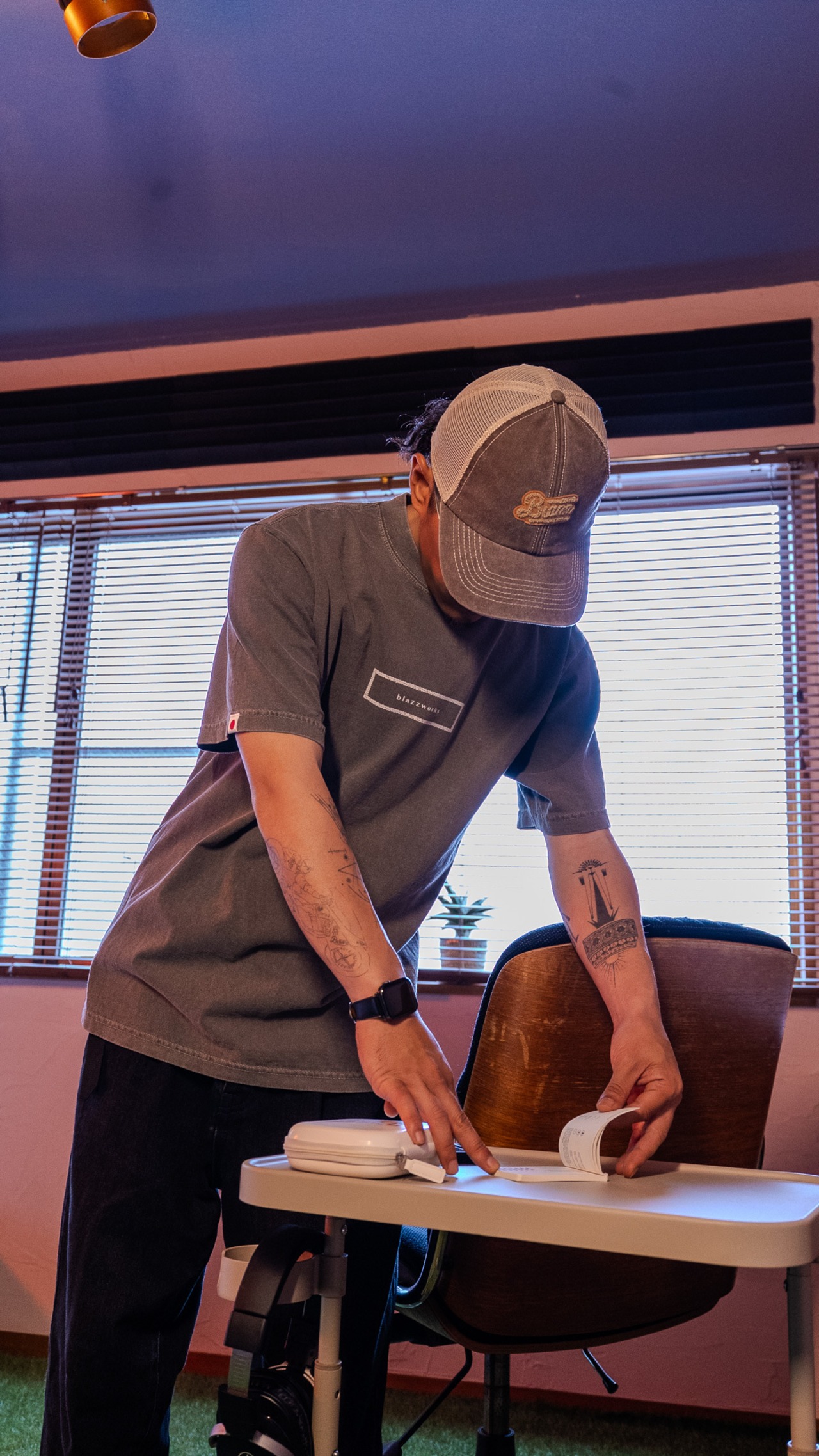 Fu-ji-Blazz 7.5oz U.S.A Cotton Garment Dye T-Shirt [Washed Gray]