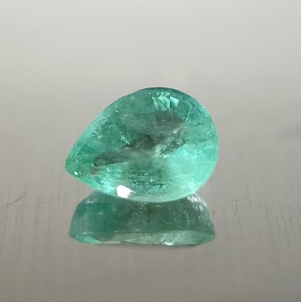 エメラルド ルース 天然 0.15ct | Chainon エメラルド ルース 天然 0.15ct | Chainon