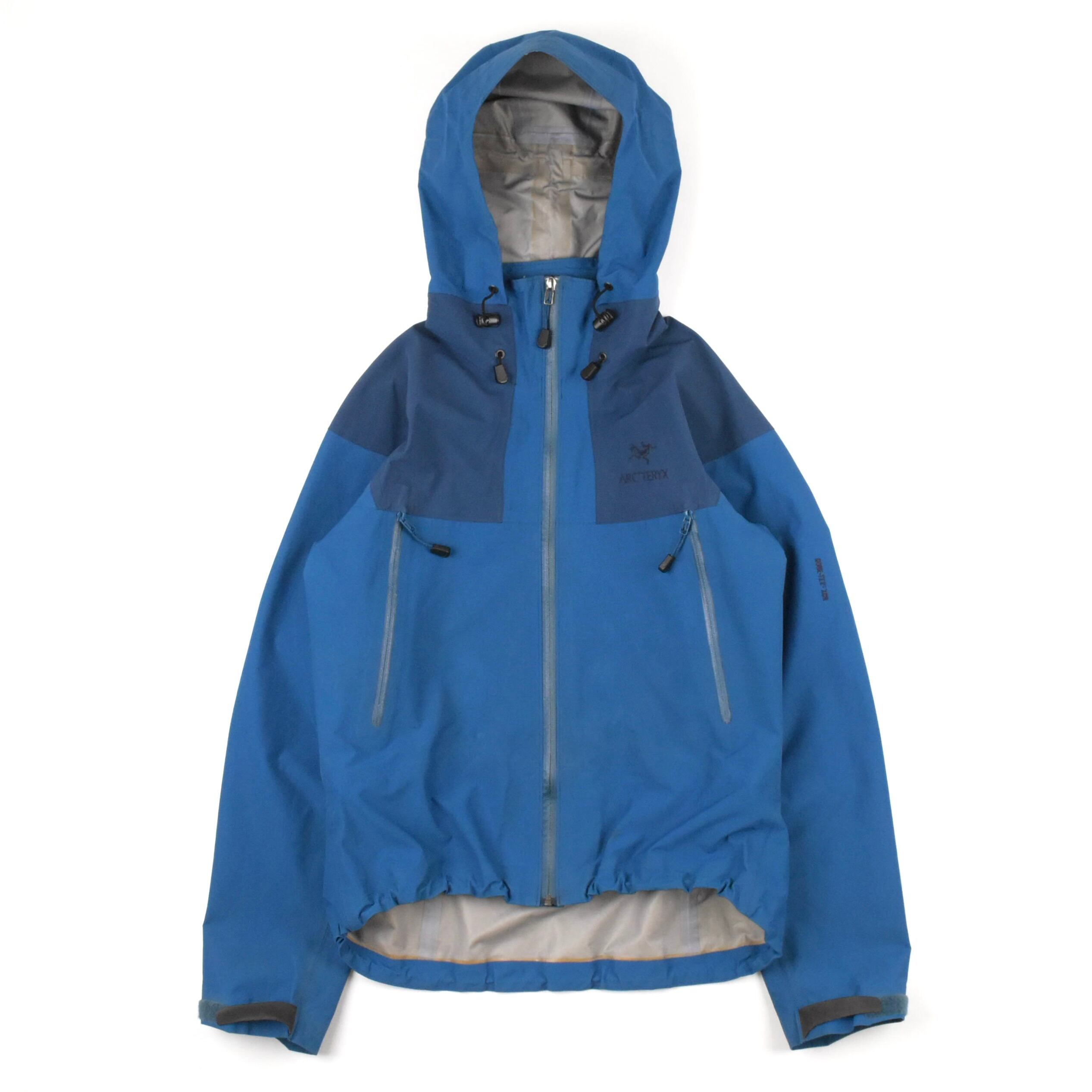 ARC'TERYX BETA SL HYBRID JACKET ''Tui'' | PLAIRE