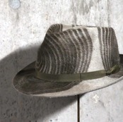 【HeArT&Co. (ハートアンドコー)】チェコ メデューサベル スパイラル柄