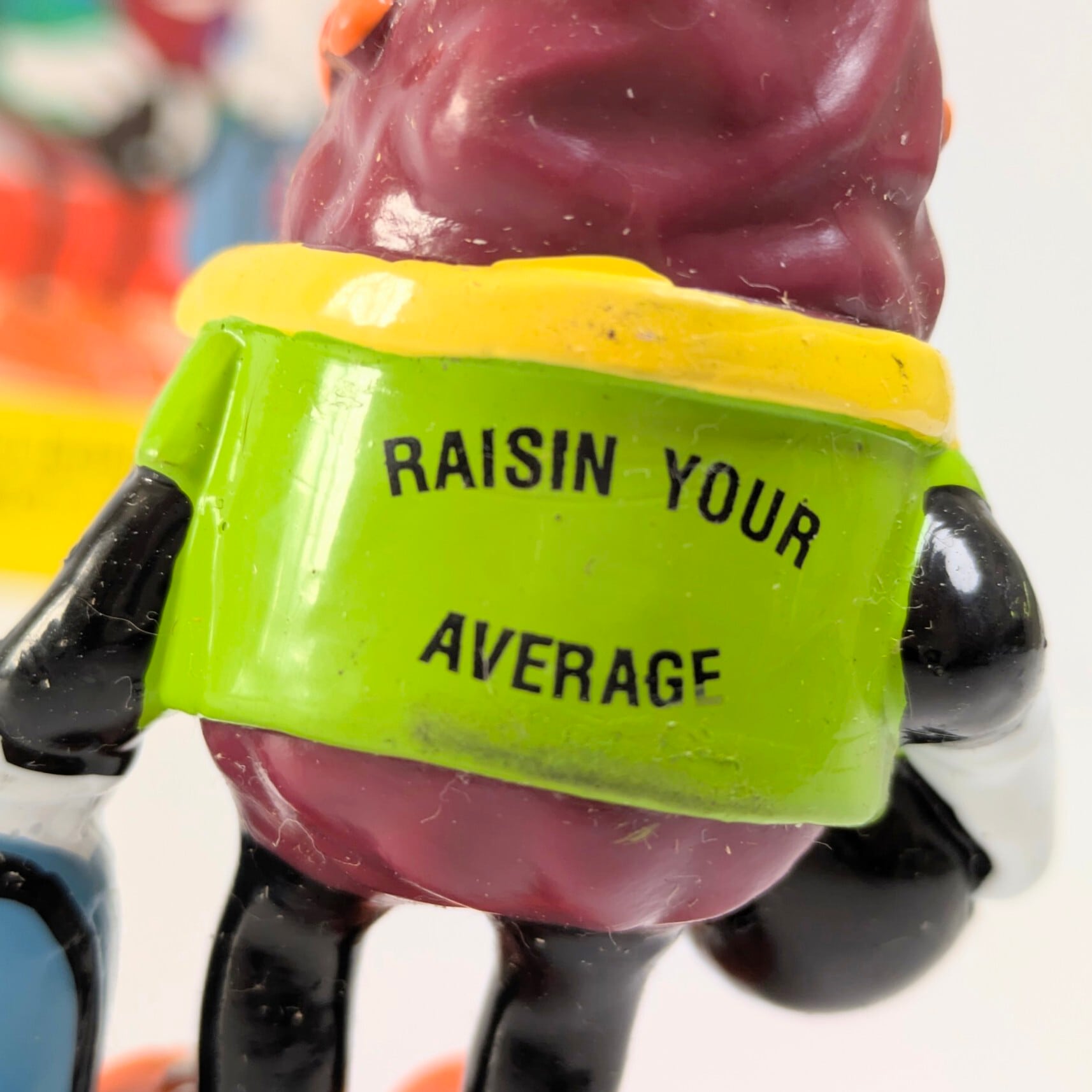 ☆ VINTAGE 1991 ☆ 【 California Raisins（カリフォルニアレーズン）】『 Benny Bowler ( ベニー ) / Hardee's / CARD有り 』 ハーディーズ ミールトイシリーズ / PVC フィギュア ビンテージトイ 〚アメリカン雑貨 アメトイ〛