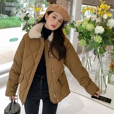 アウター レディース ダウンジャケット 中綿ジャケット キルティングコート ダウンコート 長袖 ボア ファー かわいい 大人可愛い きれいめ シンプル カジュアル 大人 おしゃれ お洒落 かっこいい レトロ こなれ感 ラフ キュート ラブリー 主役級 存在感 無地 冬 10代 20代 30代 40代 50代 通勤 学生 通学 デート お出かけ 女子会 休日 着回し 普段使い 重ね着 韓国 韓国系 送料無料 ファッション コーデ 暖かい 厚手 暖かい M L XL 2XL ブラウン ベージュ ブラック