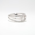 ファンシーシェイプ ダイヤモンド デザインリング K18(WG) / 0.400ct / 0.520ct