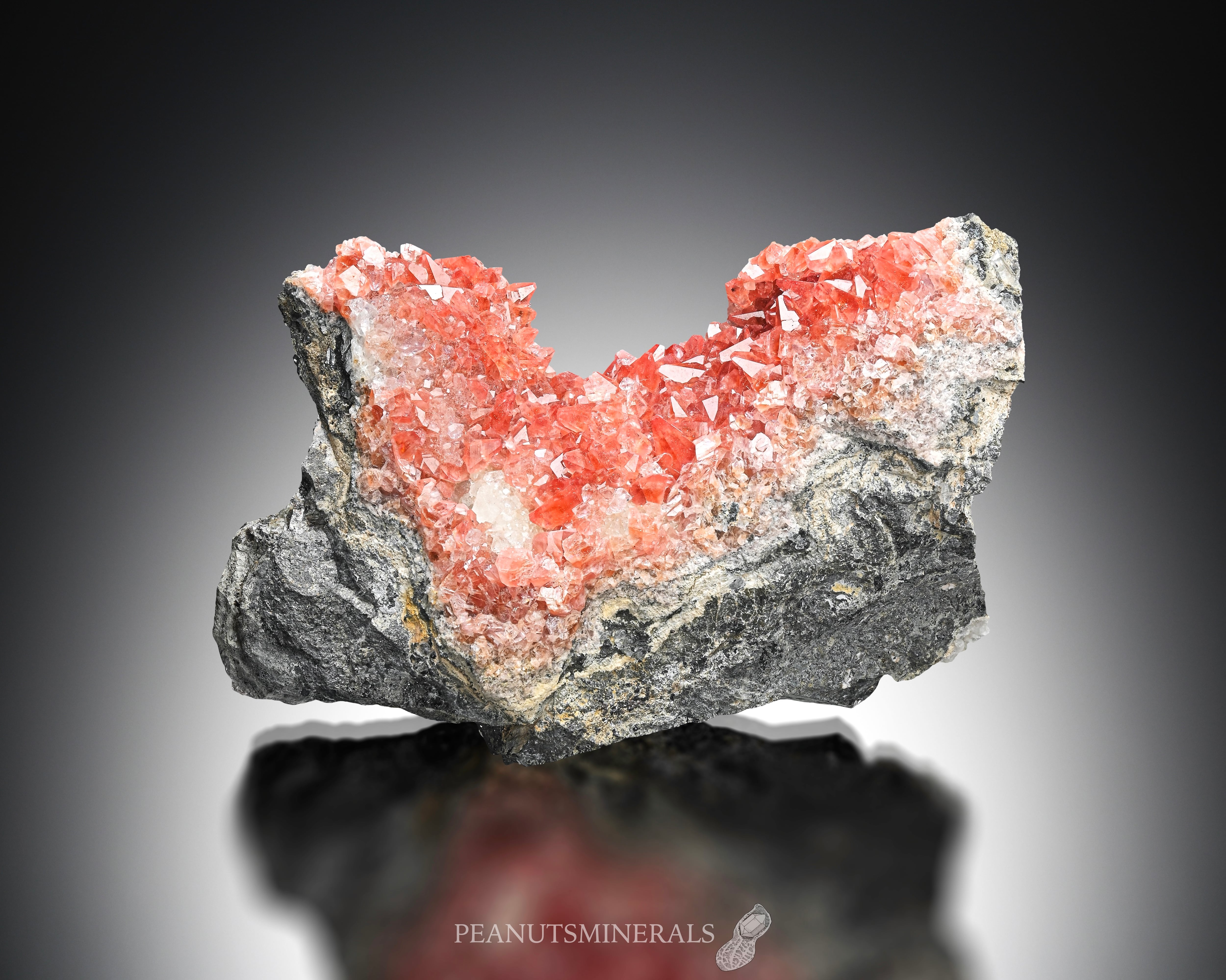 ロードクロサイト【Rhodochrosite】ペルー産