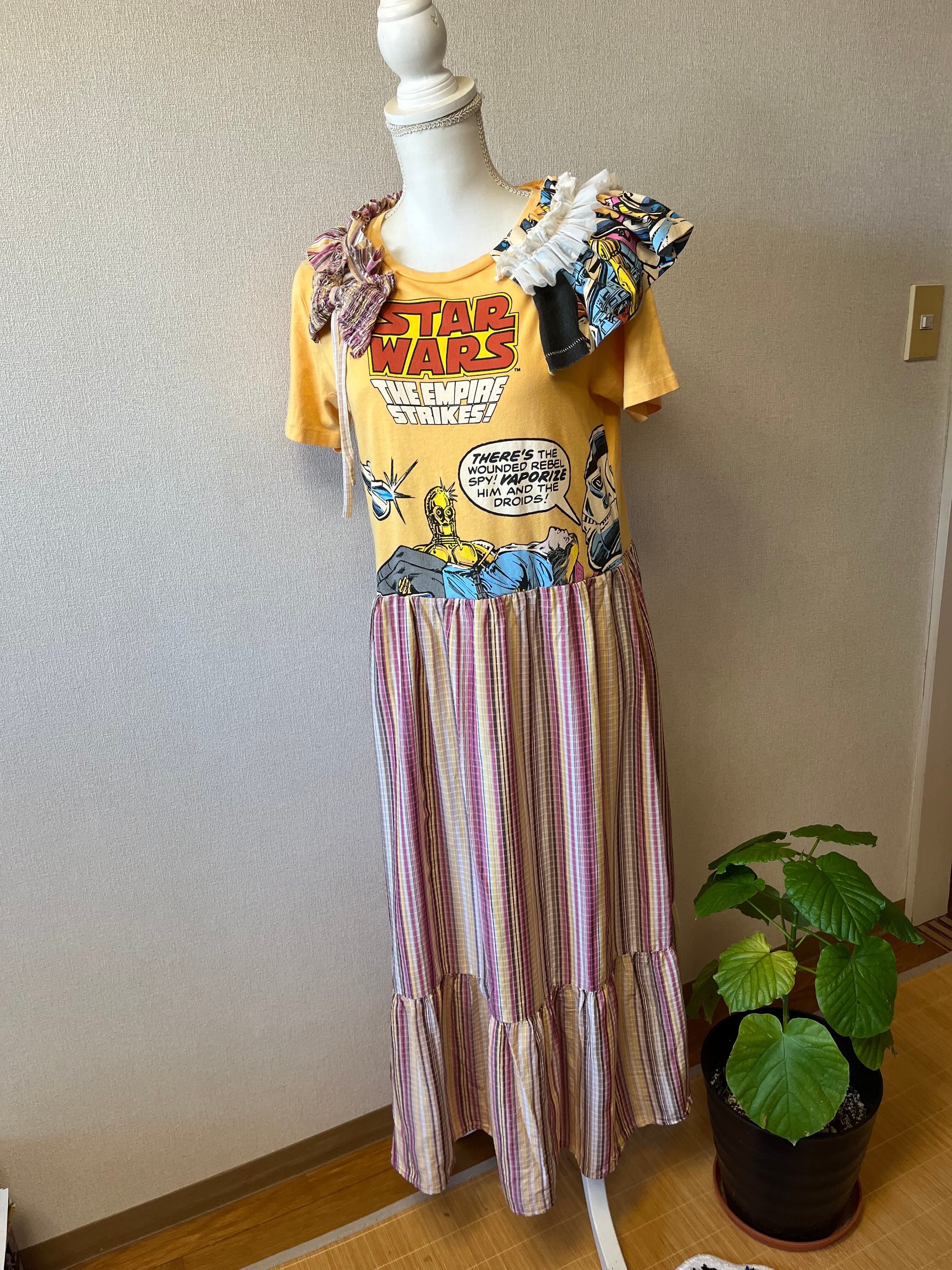 古着リメイク　ハンドメイド　赤白チェックフリル半袖ワンピース 古着リメイク アディダスオリジナルス 赤チェックワンピース | nest