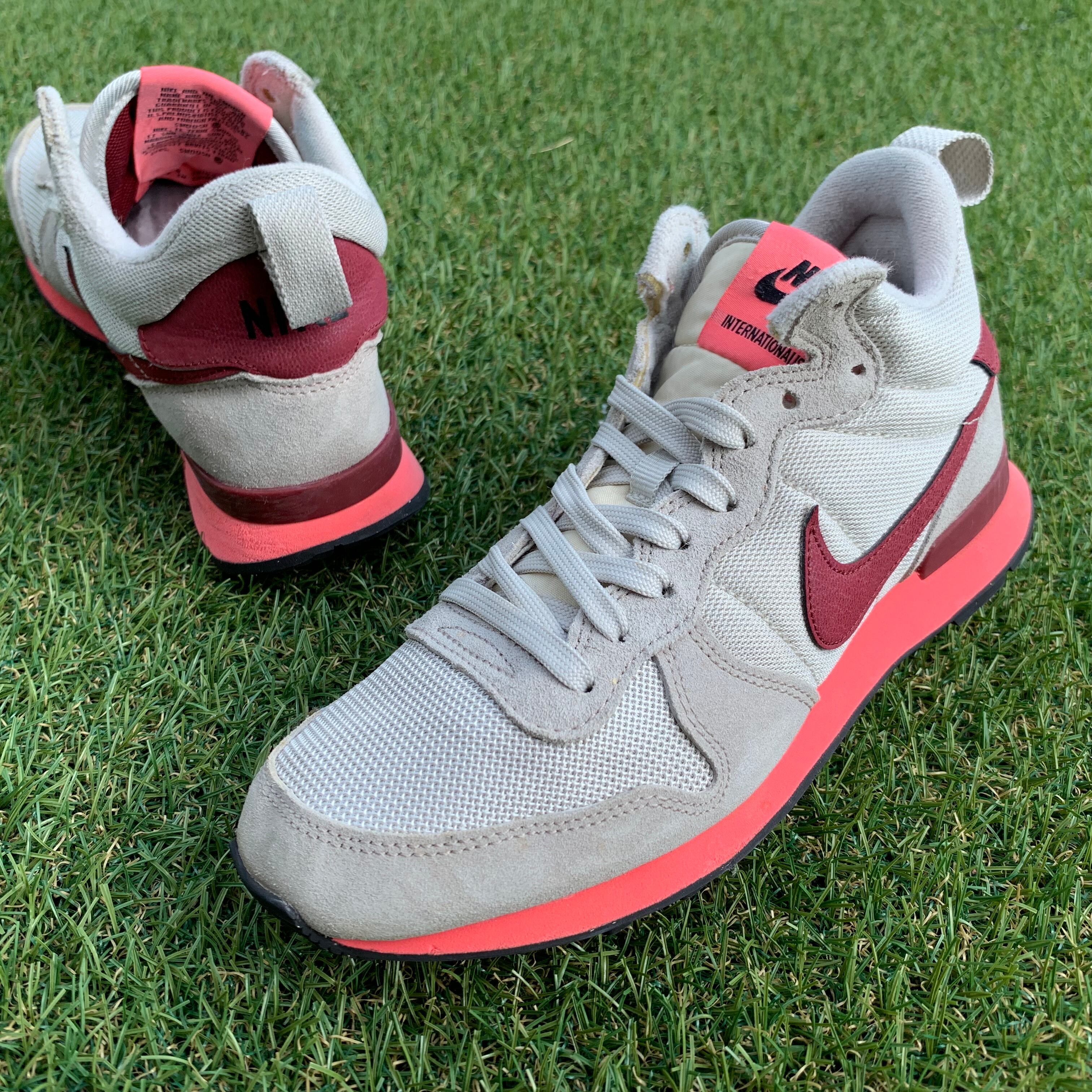 NIKE INTERNATIONALIST MID ナイキ インターナショナリストミッド B903