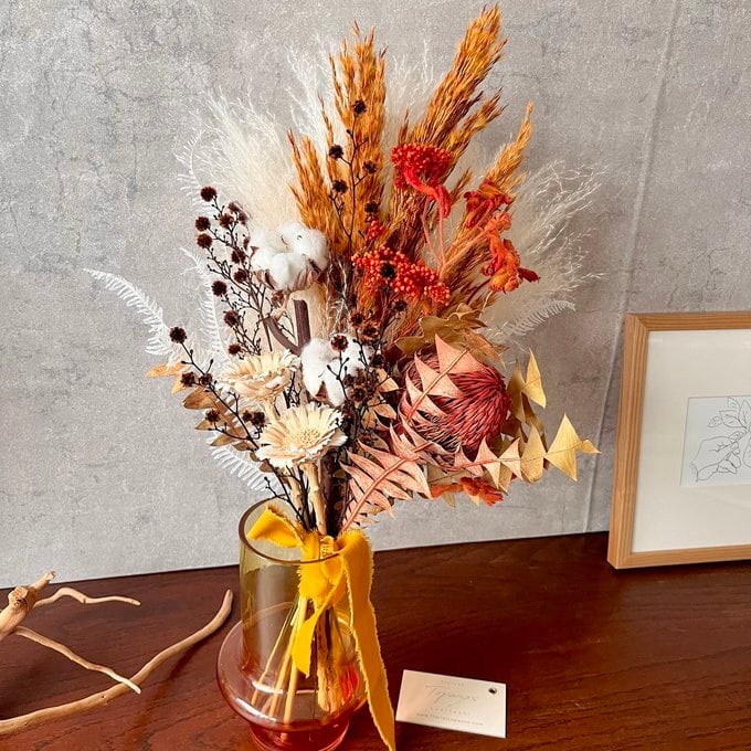 鮮やかな橙色のロングスワッグ（ブーケ） L L オレンジブーケ 鮮やかな橙色のロングスワッグ（ブーケ） L L | florist Topazos kunitachi