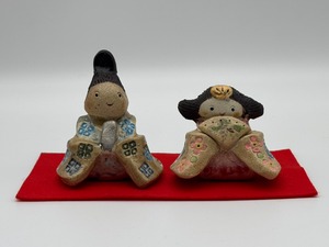 家田六ッ枝　おひなさま（座り雛）