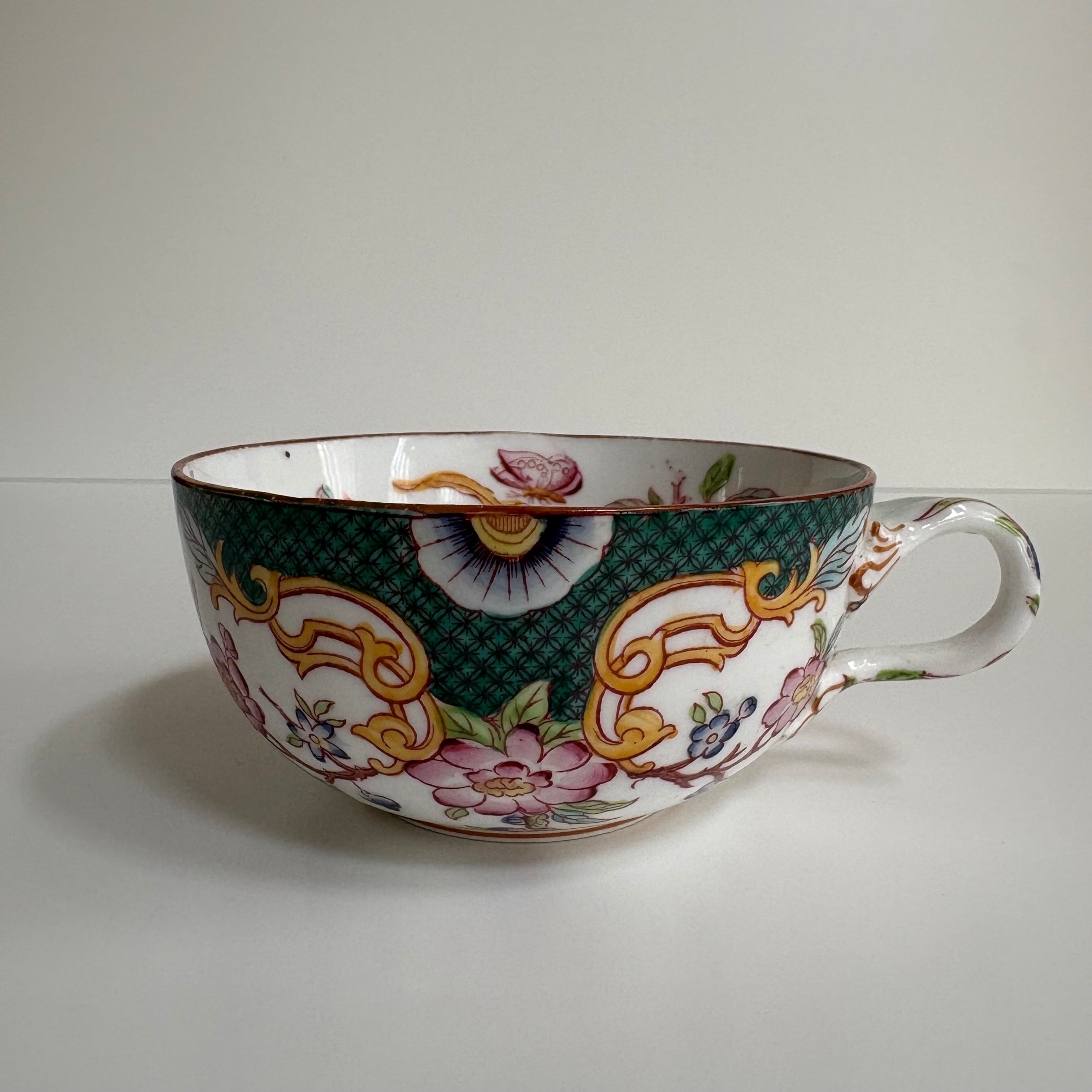 サルグミンヌ MINTON No.215 ティーカップ（華やかな曲線装飾