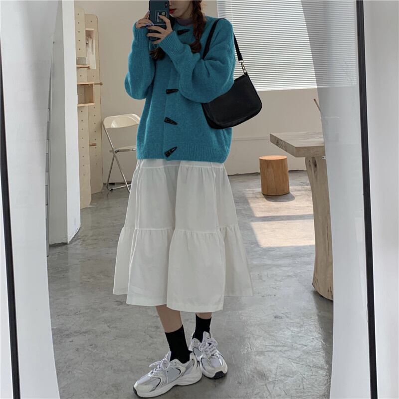 スーツ女性の2020年初秋新作スタイルのホーンバックル厚手のカーディガンジャケット+ハイウエストルーズスカート クレセントシティ44482200586