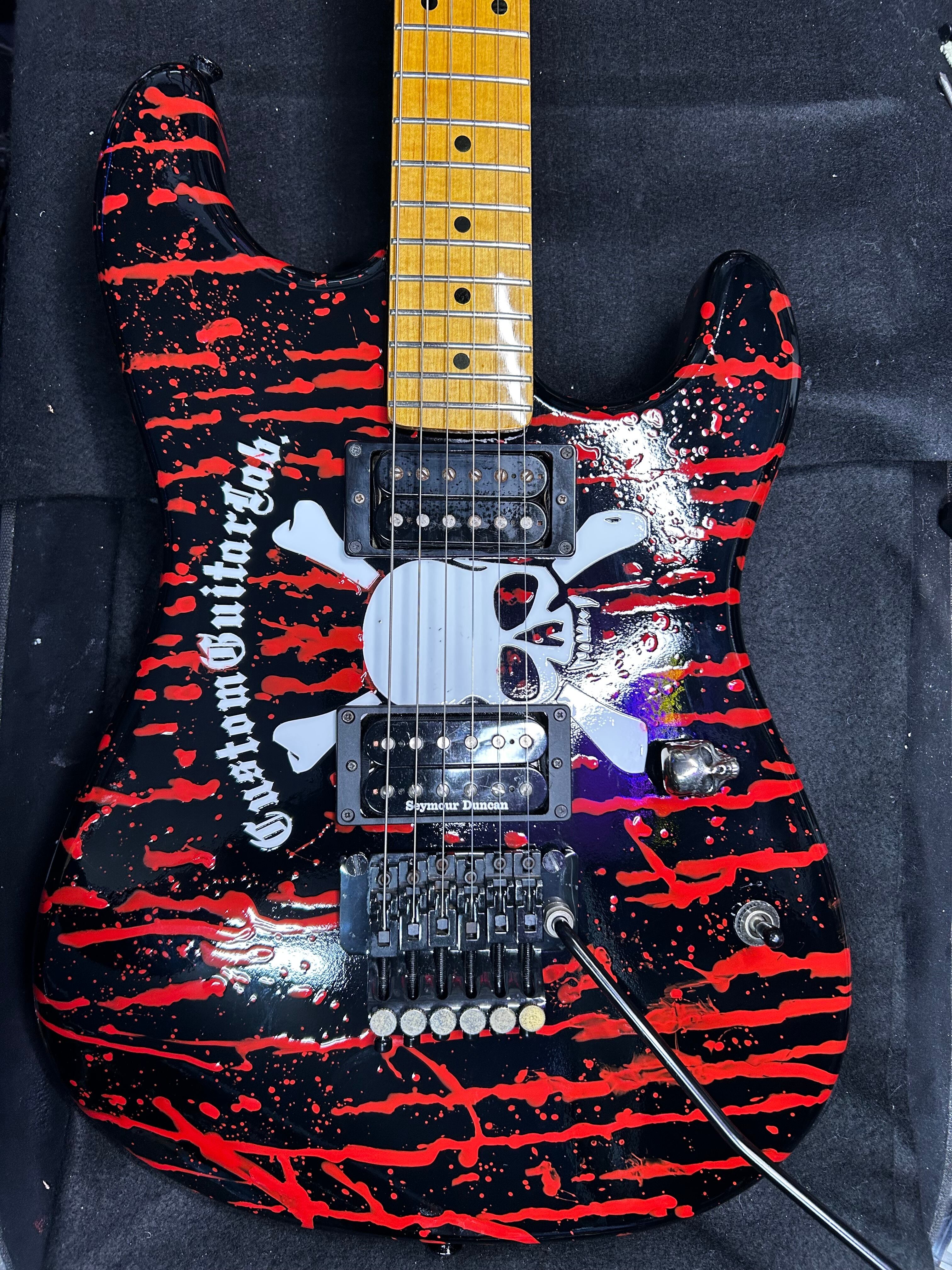 bloody scary!拘りのリバースヘッドに1ハムフロイドローズ！スカル