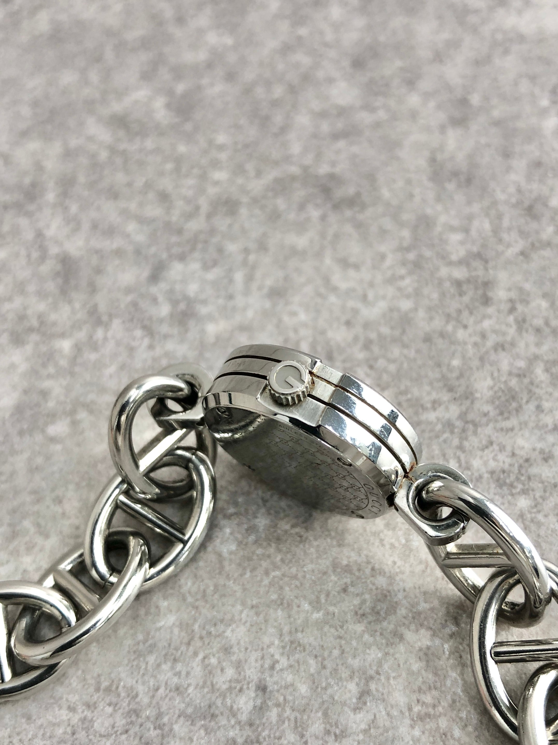 GUCCI グッチ 腕時計 シルバー ステンレススチール ブレスレットタイプ