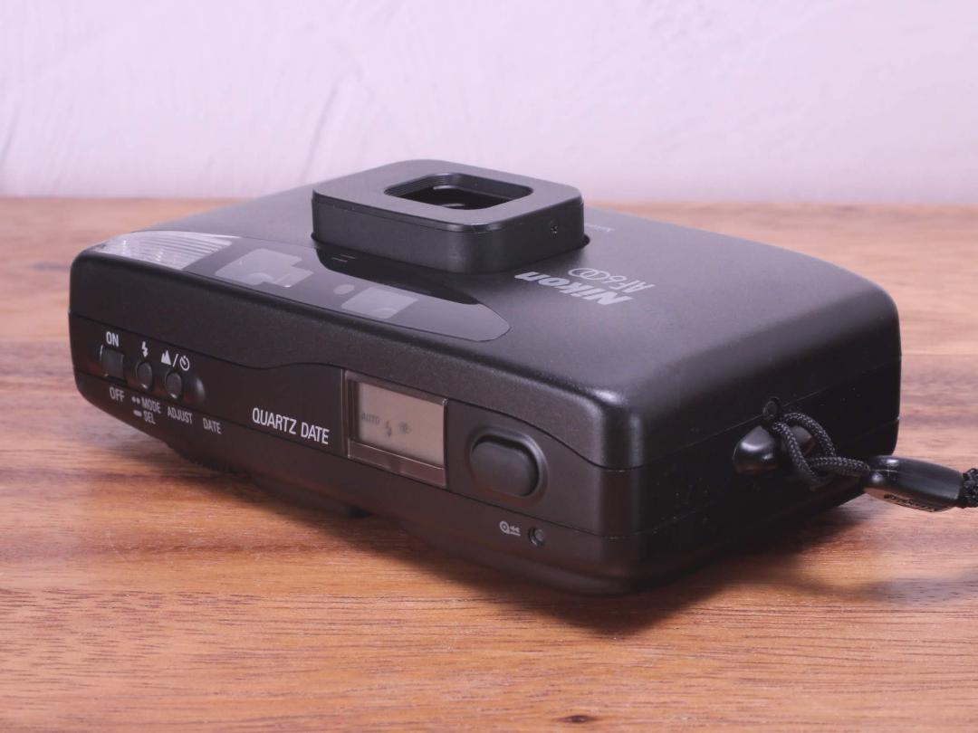 Nikon AF 600 MACRO | Totte Me Camera