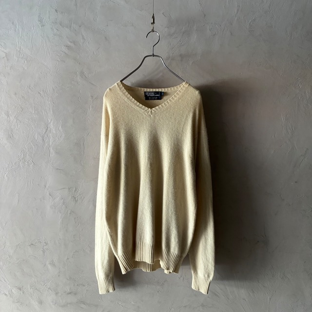 -Polo by Ralph Lauren- V-neck cashmere knit sweater