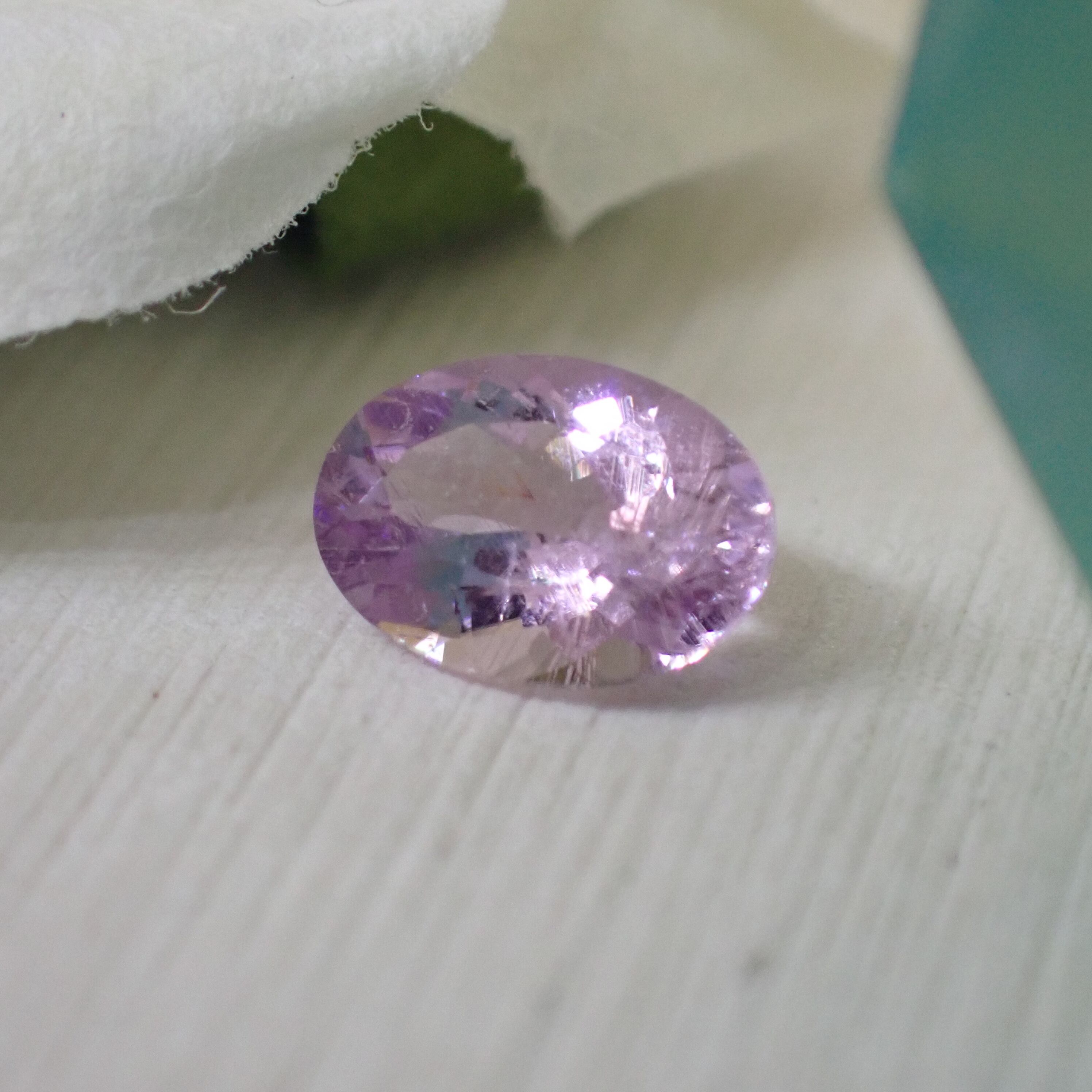 エメラルド 0.682ct ルース ソーティング付き karatebih.ba