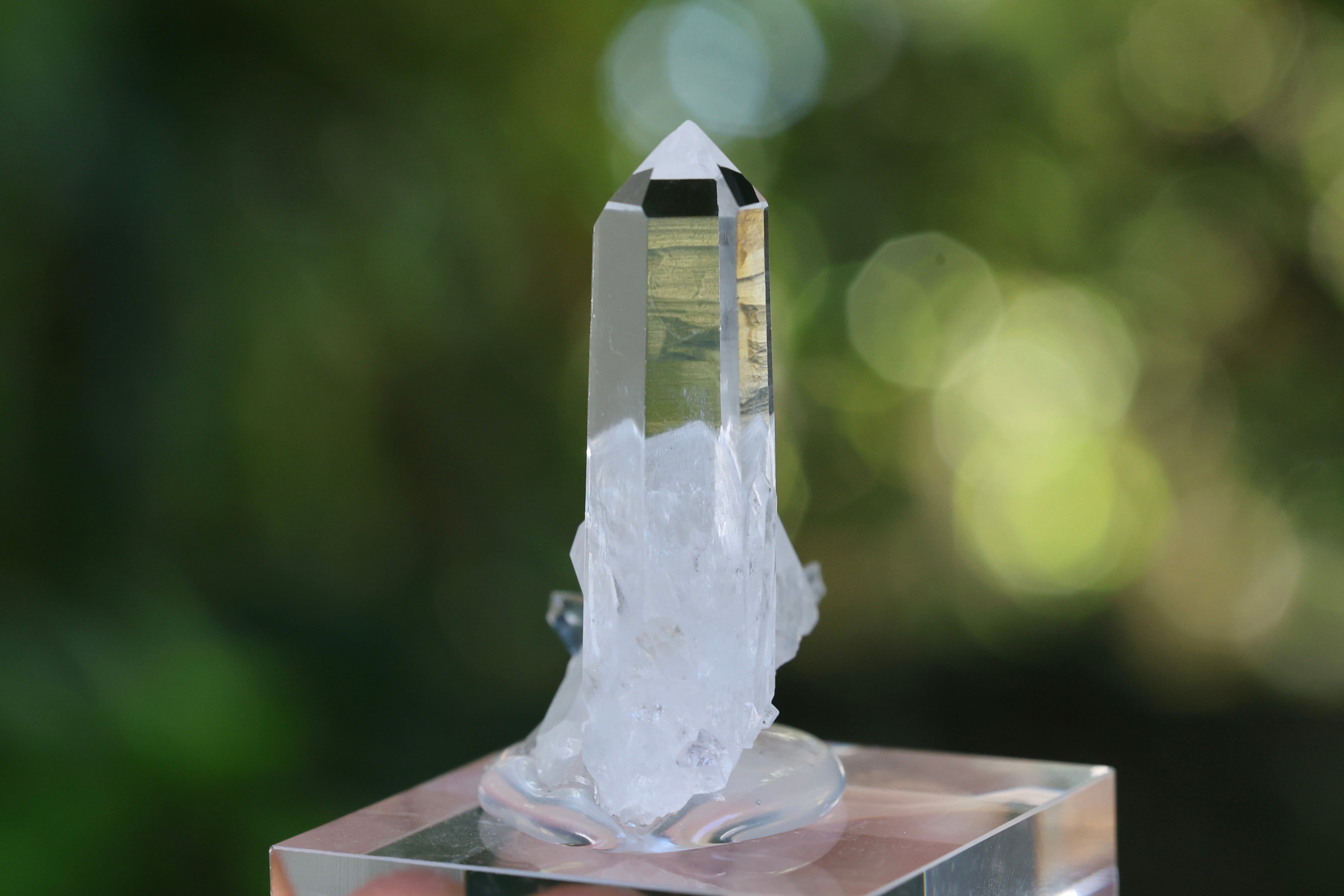 ヒマラヤ水晶 マカルー産 | 石垣島の夜光貝とヒマラヤ水晶 Laphus