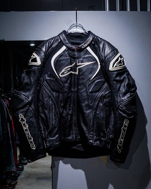 【add (C) vintage】“Alpinestars” Various Gimmick Loose Leather Racing Jacket