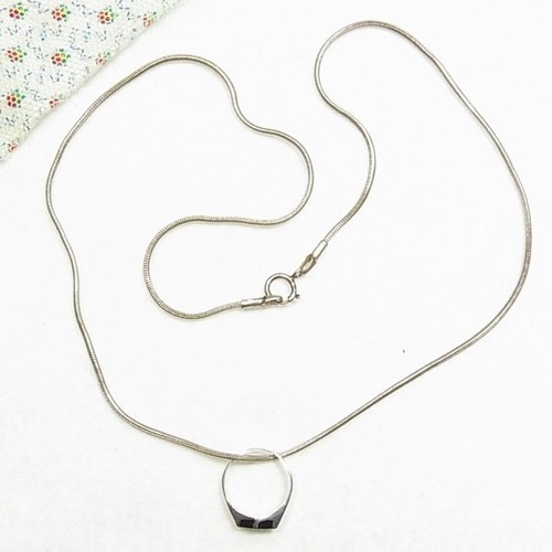 シルバー925製、ベビーリングのペンダントネックレス　コスチュームジュエリーのセール通販　11734S