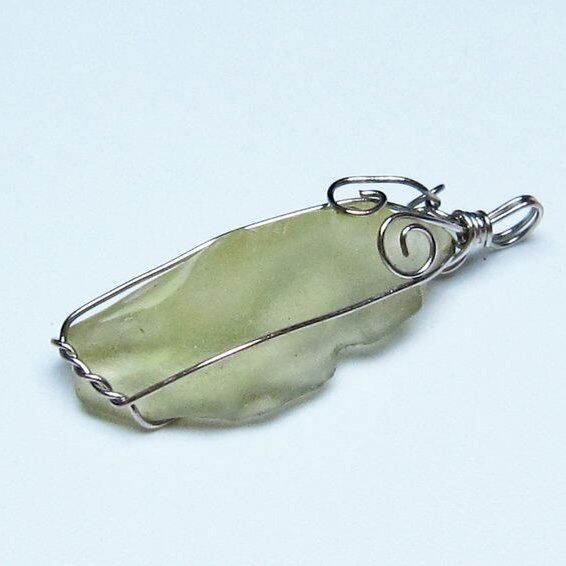 リビアングラス ペンダント 一点物 メール便可 112-13679