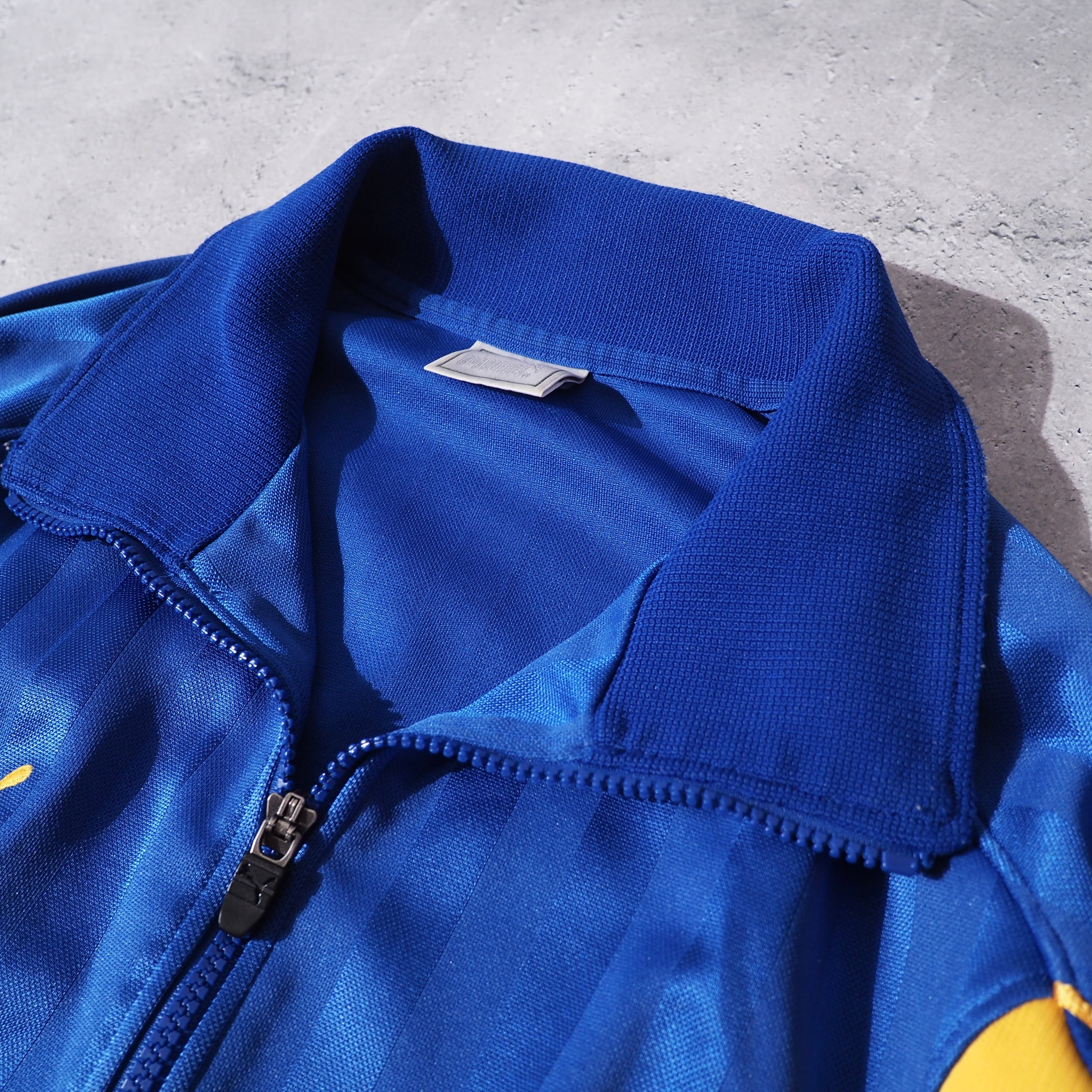 1990s ” PUMA ” Good color panel switching vintage loose track jacket