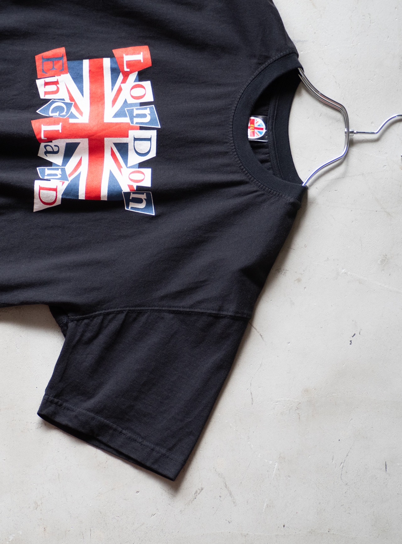 "ELL" used London souvenir t-shirt